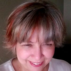 Meet your Posher, Lorri